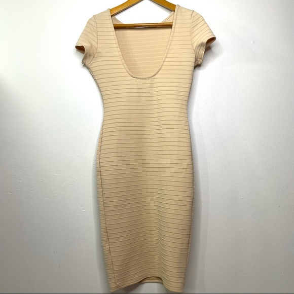 Nude Beige Tan Horizontal Ribbed Knee Length Dress Size Small Short Sleeve Fall - Picture 7 of 8